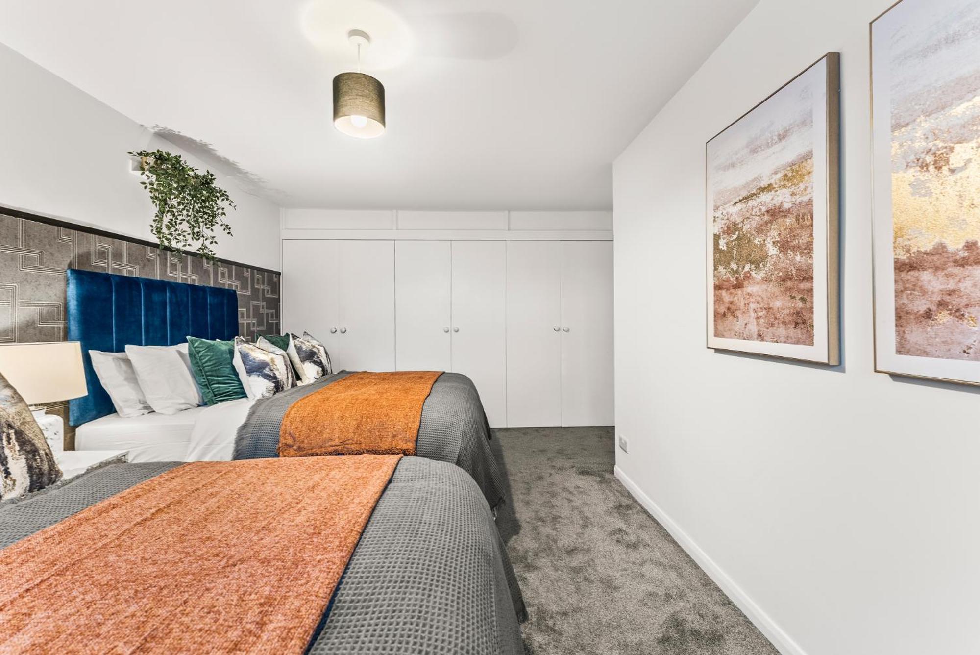 Elegant Retreat In Cheltenham - Garden & Parking Included エクステリア 写真