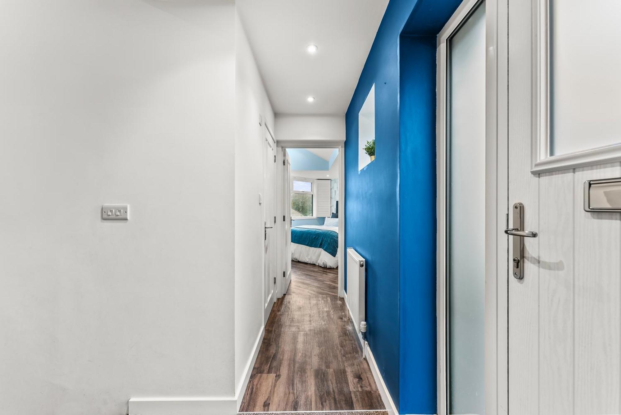 Elegant Retreat In Cheltenham - Garden & Parking Included エクステリア 写真