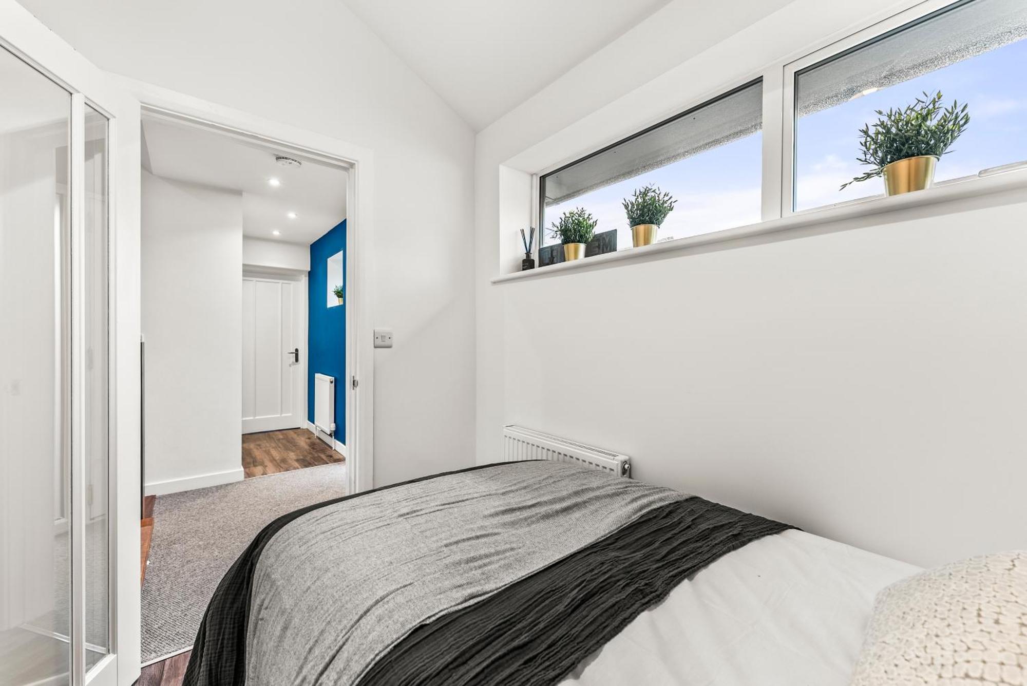 Elegant Retreat In Cheltenham - Garden & Parking Included エクステリア 写真